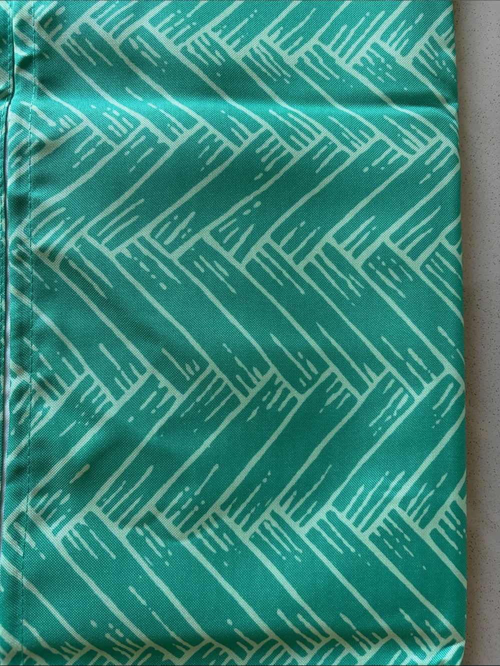 Kauhale Living Hawaiian Tablecloth - Picture 6 of 7